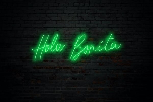 Hola Bonita; Hello Cutie! - Image 2