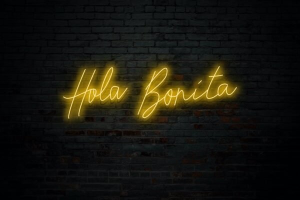 Hola Bonita; Hello Cutie! - Image 5
